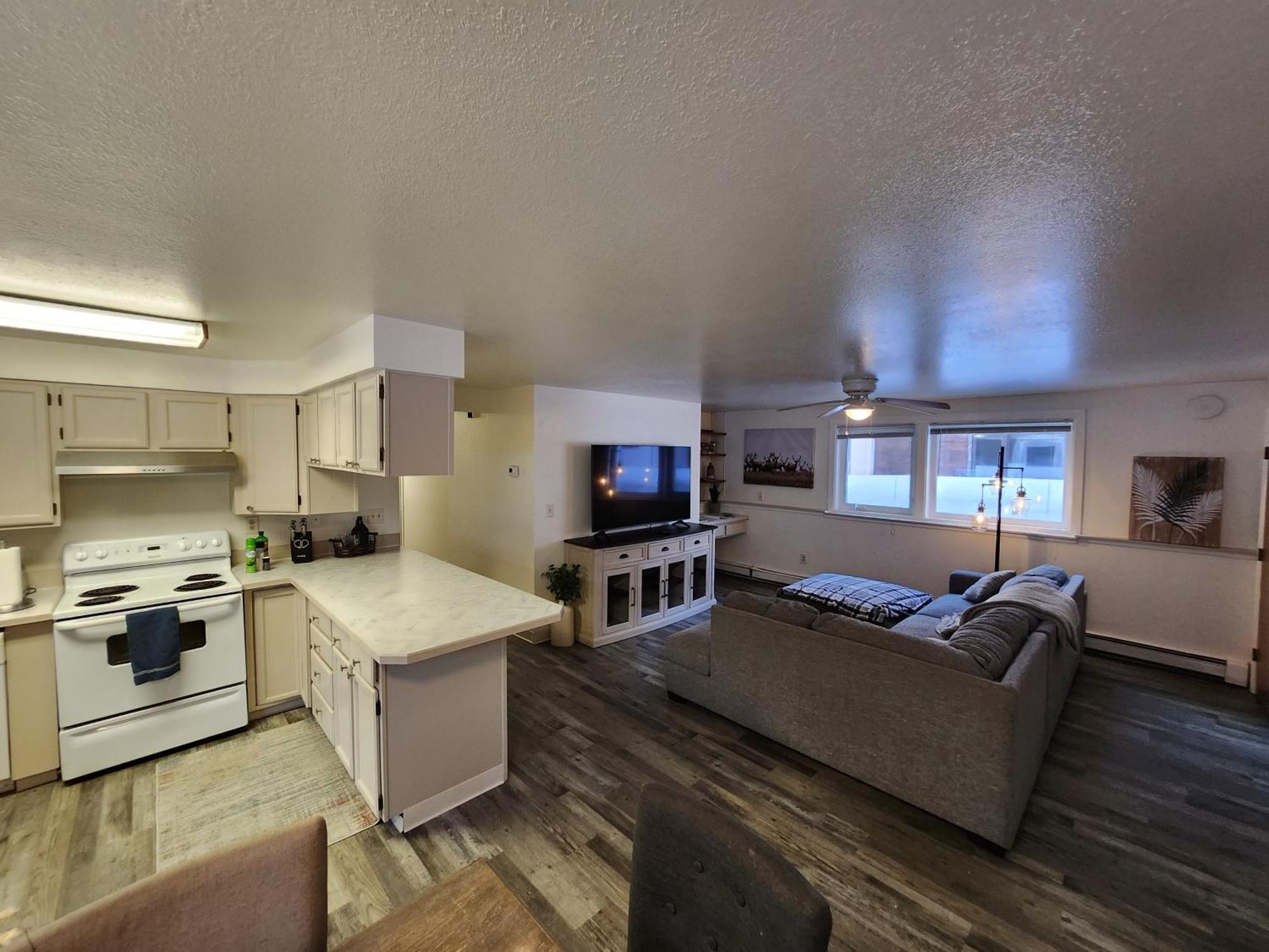 Newly Furnished Relaxing Stay Fairbanks Bagian luar foto